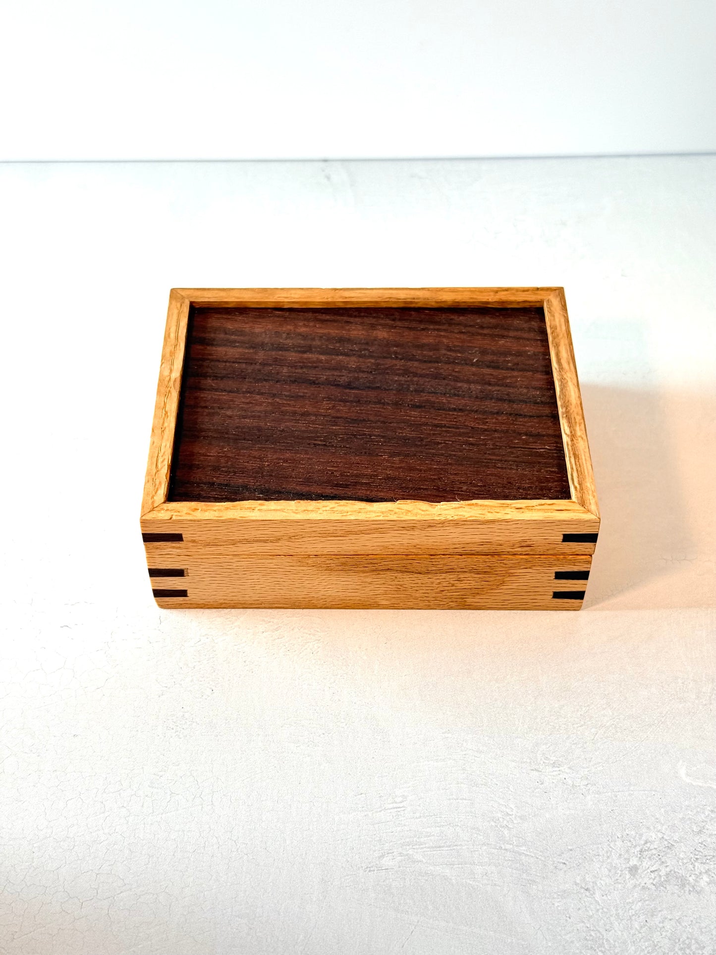 Small Red Oak and Honduras Rosewood Keepsake Box