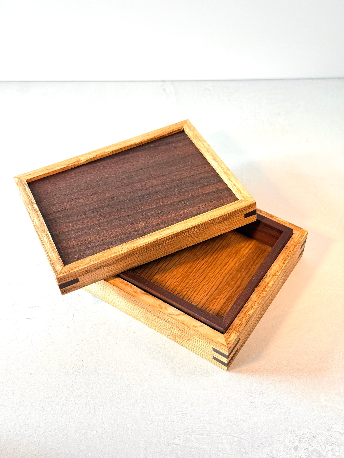 Small Red Oak and Honduras Rosewood Keepsake Box